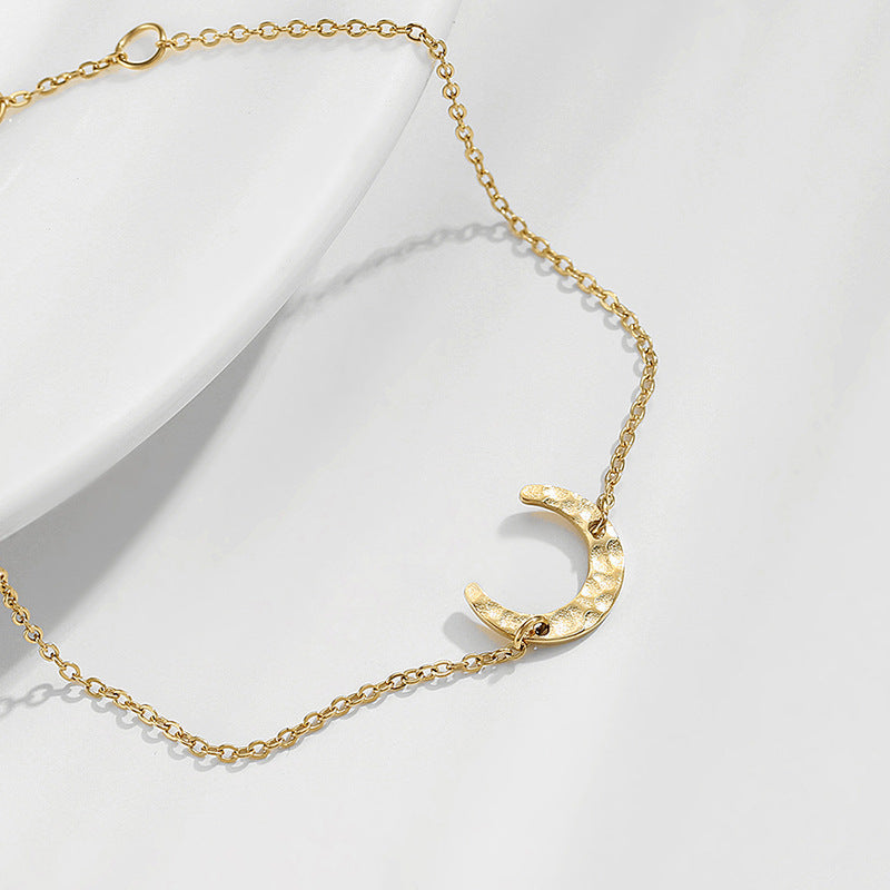 Elegant Gold Chain Bracelet