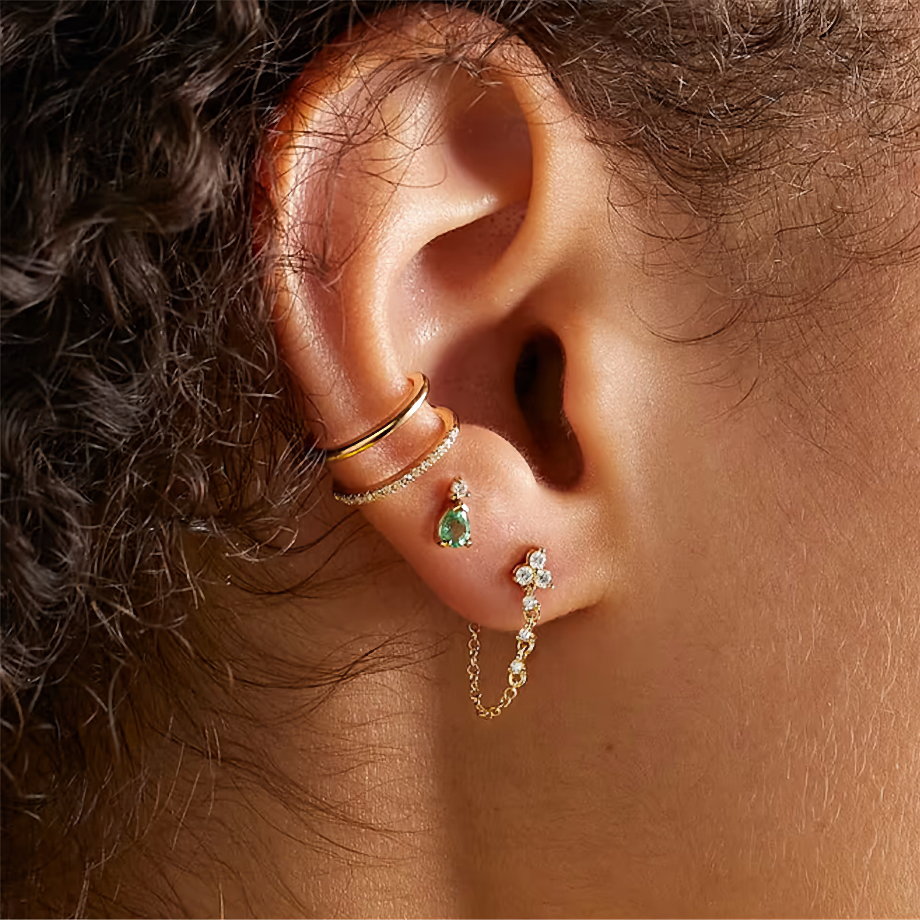 Sparkling Cascade Chain Stud