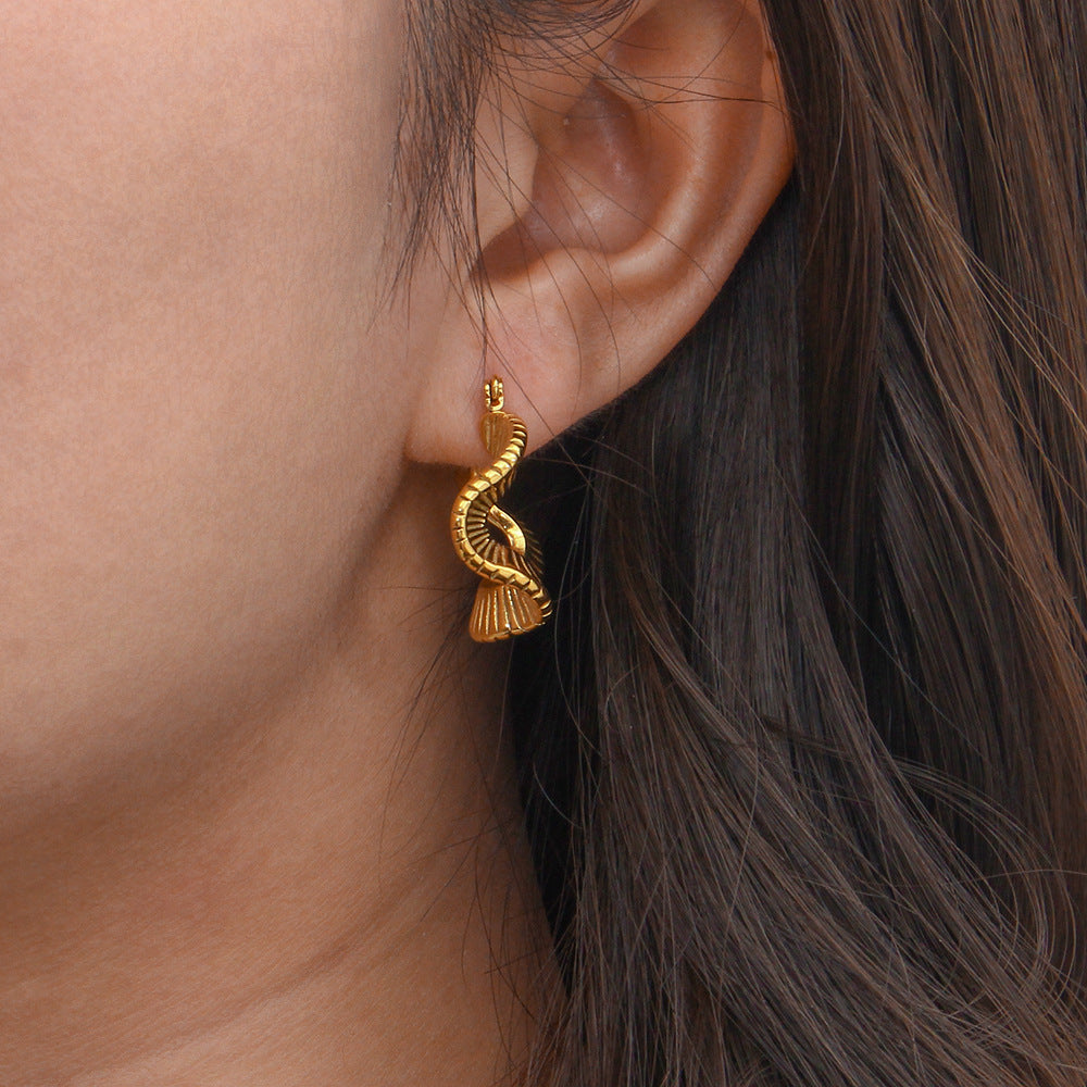 Kinsley Statement Hoops