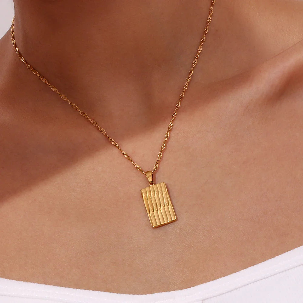 Golden Bloom Necklace