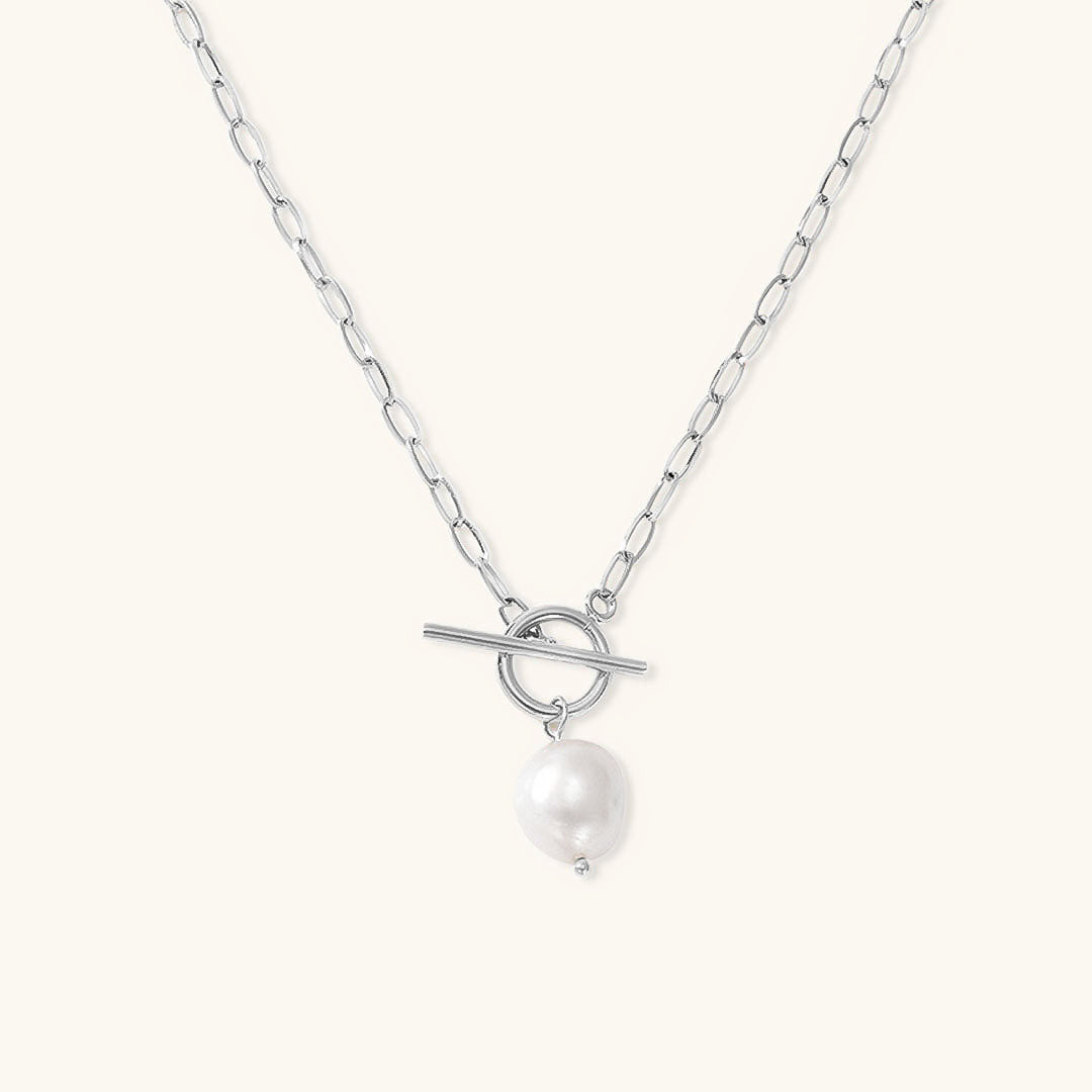 Venus Pearl Necklace
