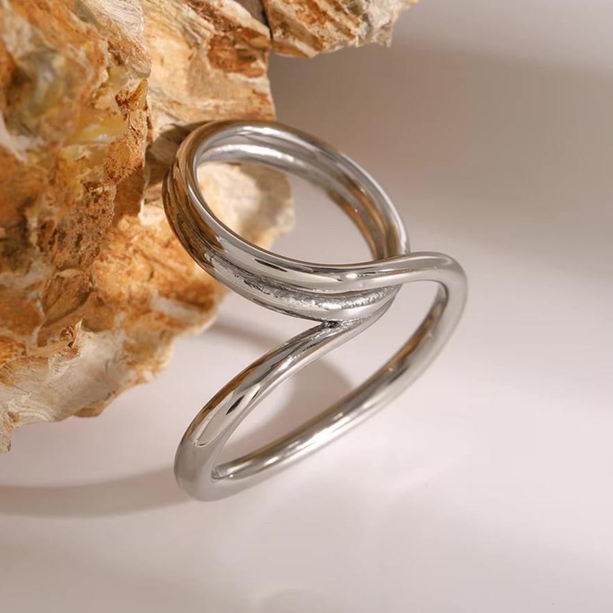 Elysian Minimalist Gold Band