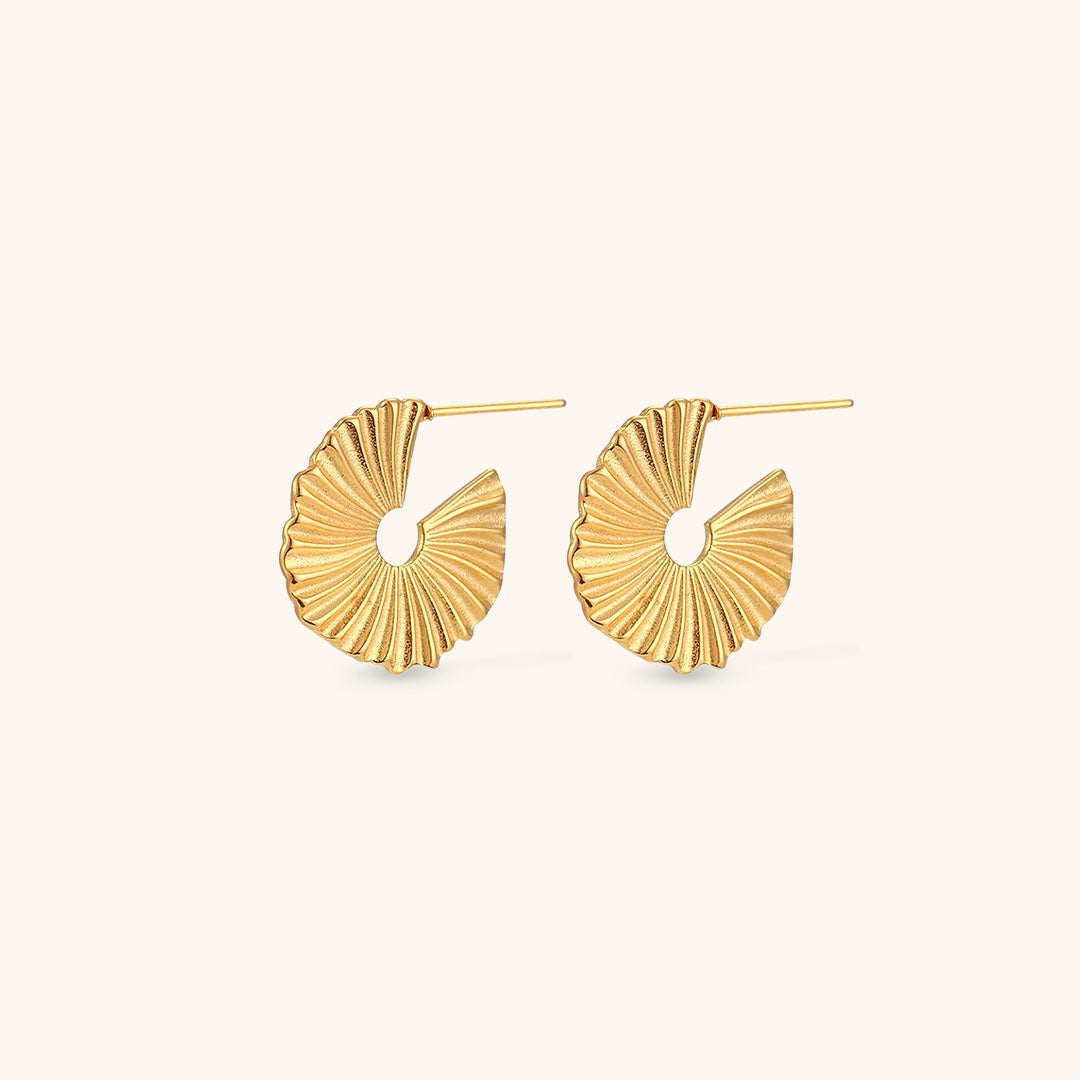 Elegant Wave Gold Earrings