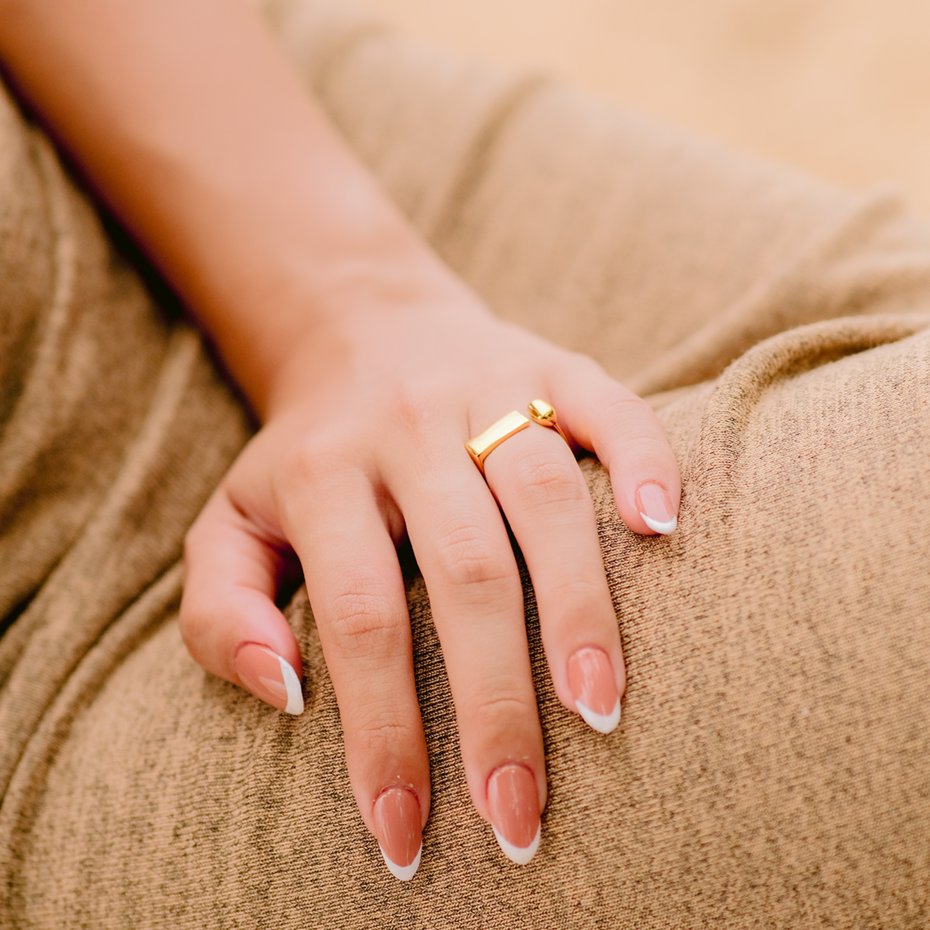 Luxe Cadenza Gold Band