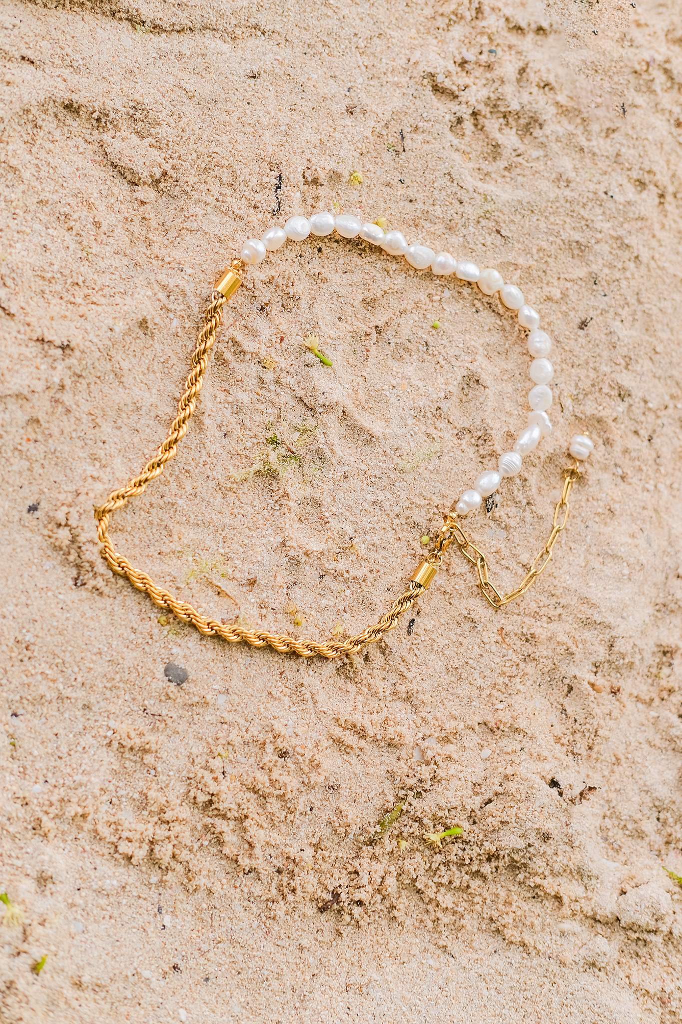 Aethelred Gold Pearl Choker