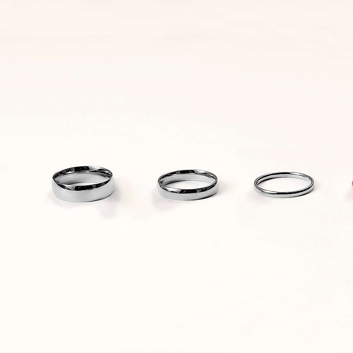 Elegance Gold Band
