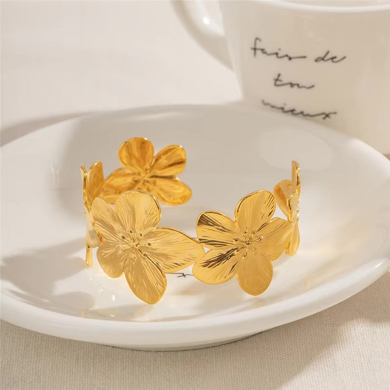 Ophelie Golden Bloom Bangle