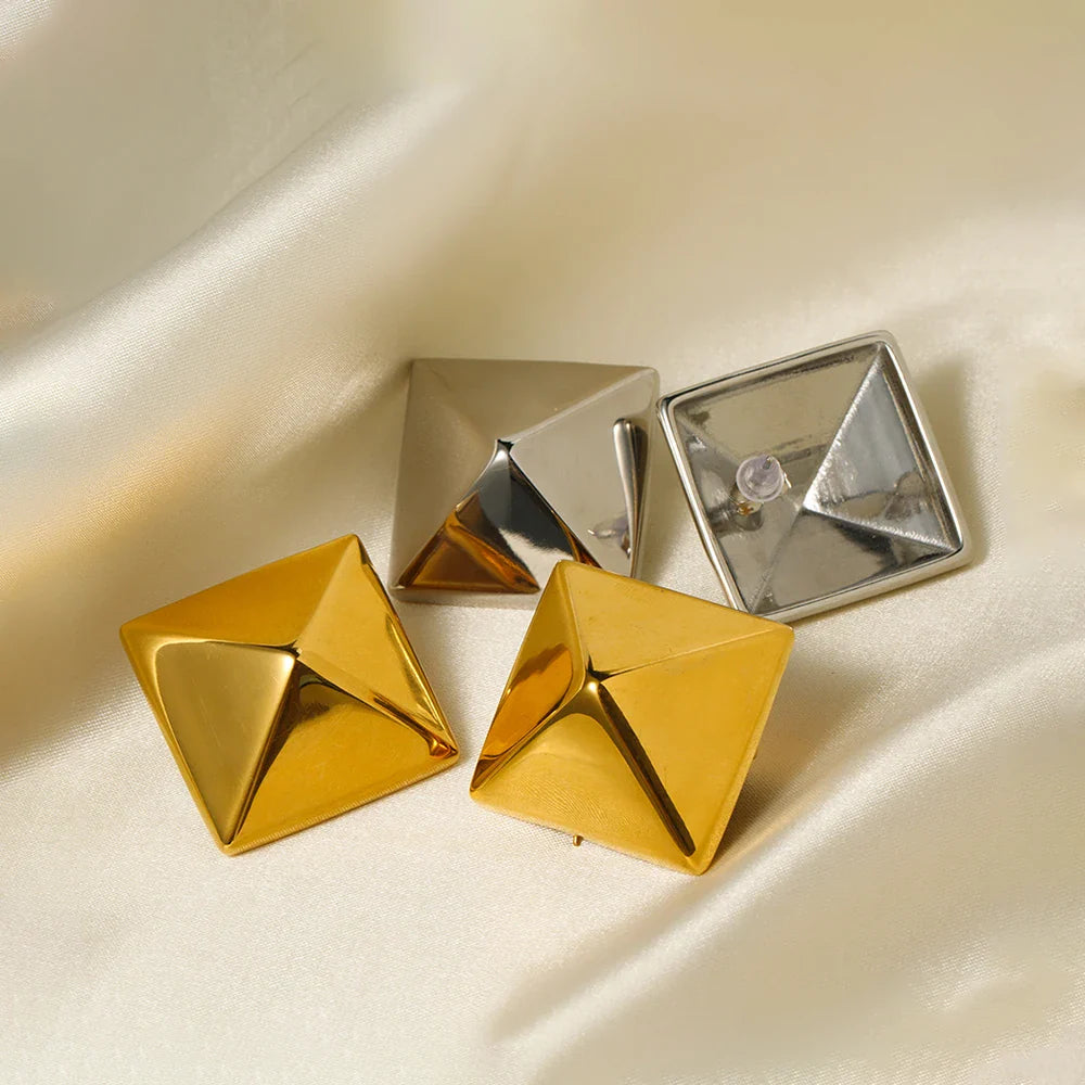 Barbara Edgy Gold Earrings