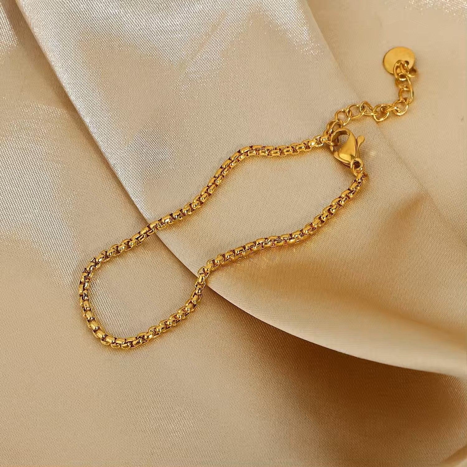 Dainty Gold Chain Bracelet