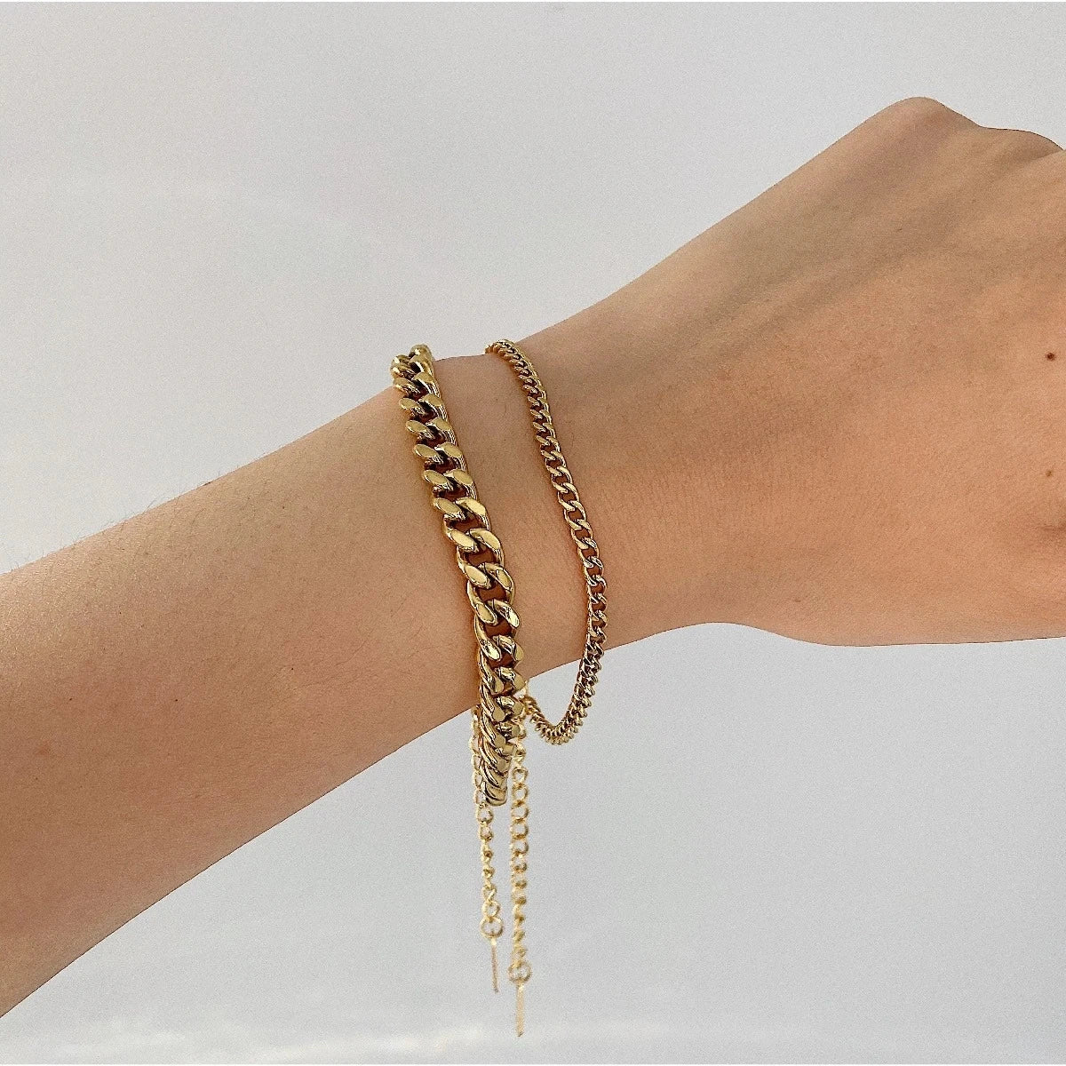 Radiant Gold Chain Bracelet