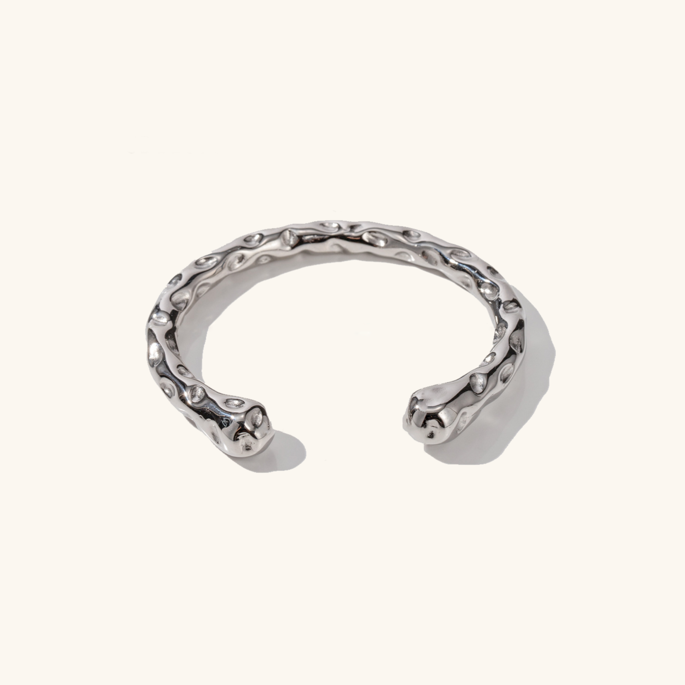 Chic Hammered Gold Bangle