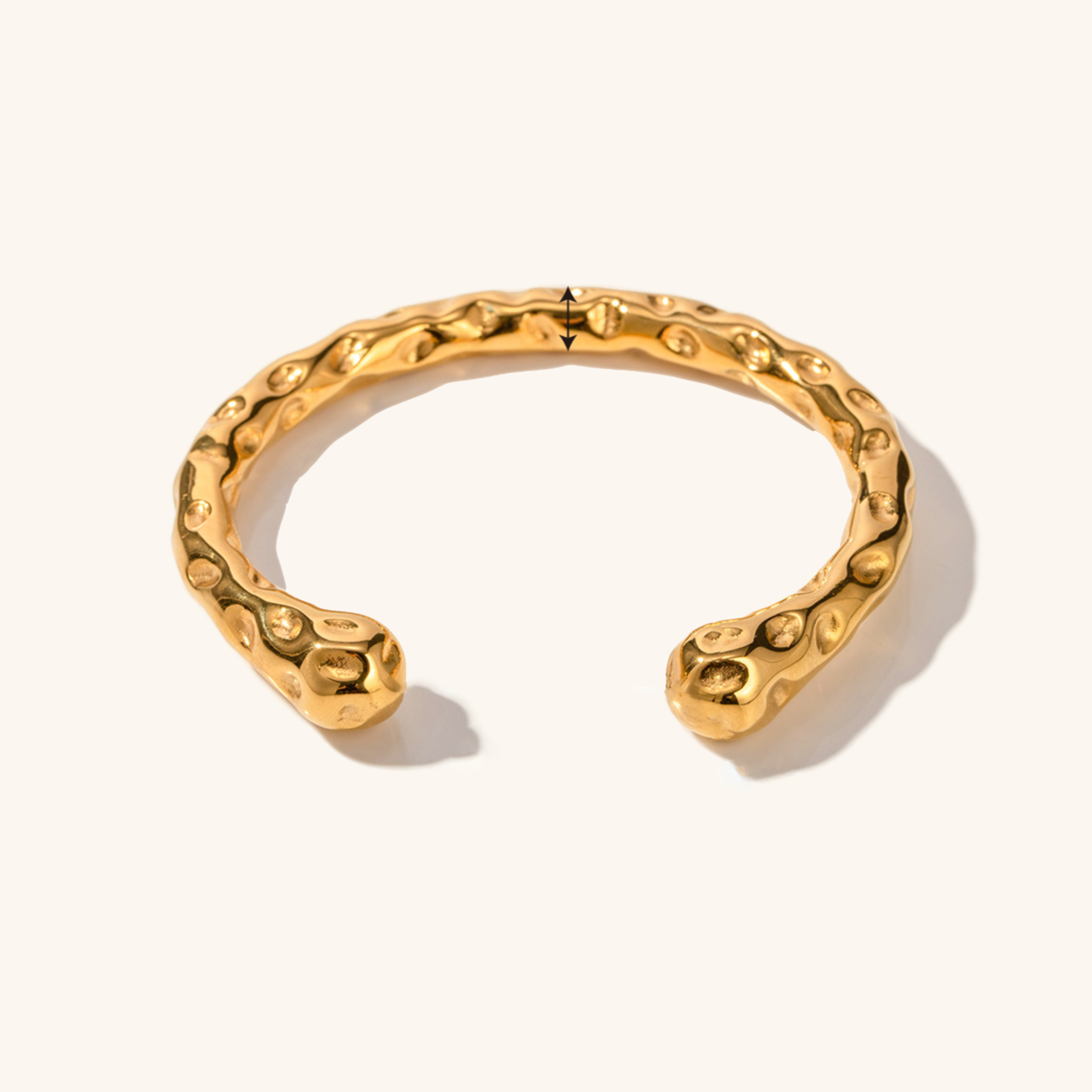 Chic Hammered Gold Bangle