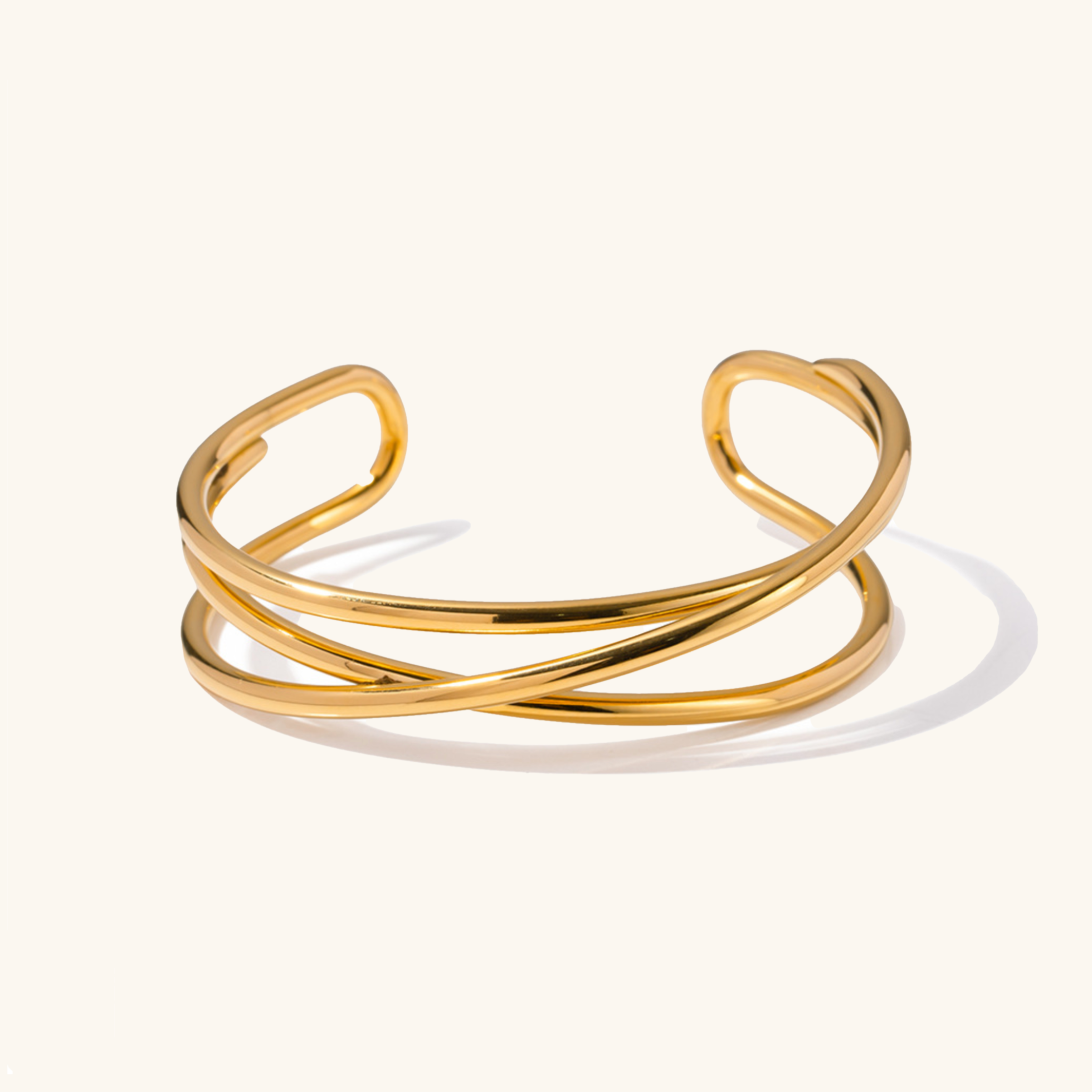 Elegant Gold Intertwined Bracelet