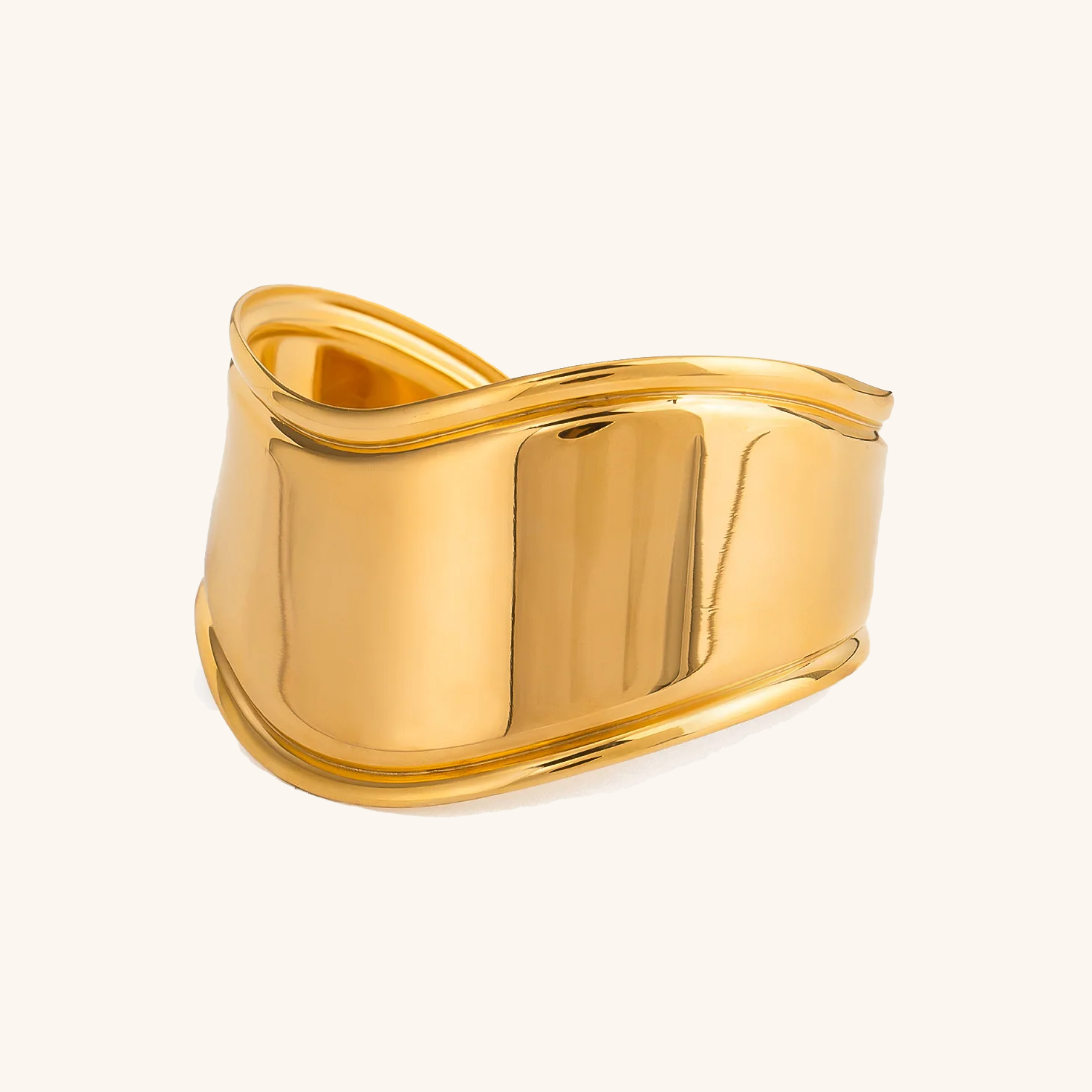 Luxe Flow Gold Bangle