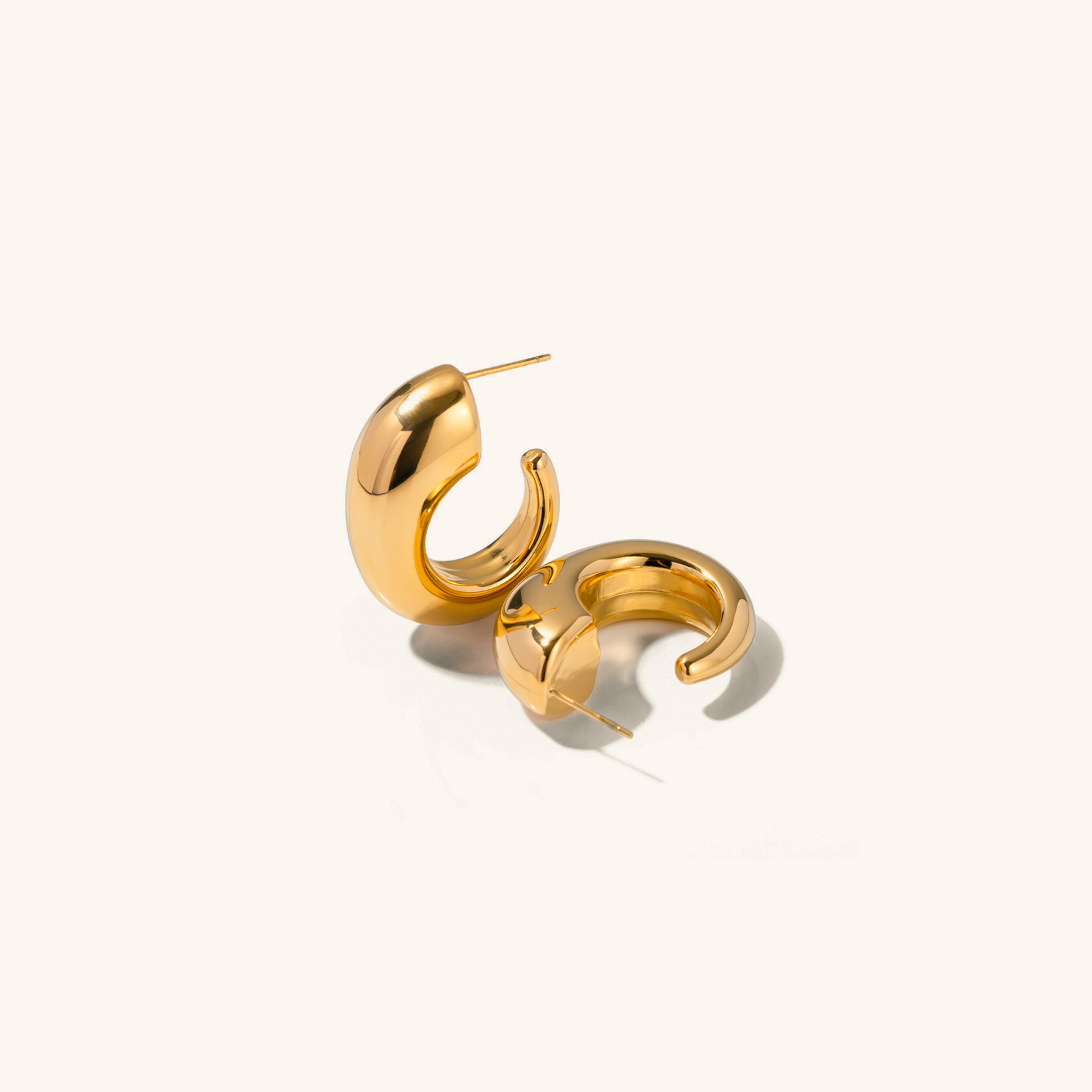 Chic Gold Hoop Earrings