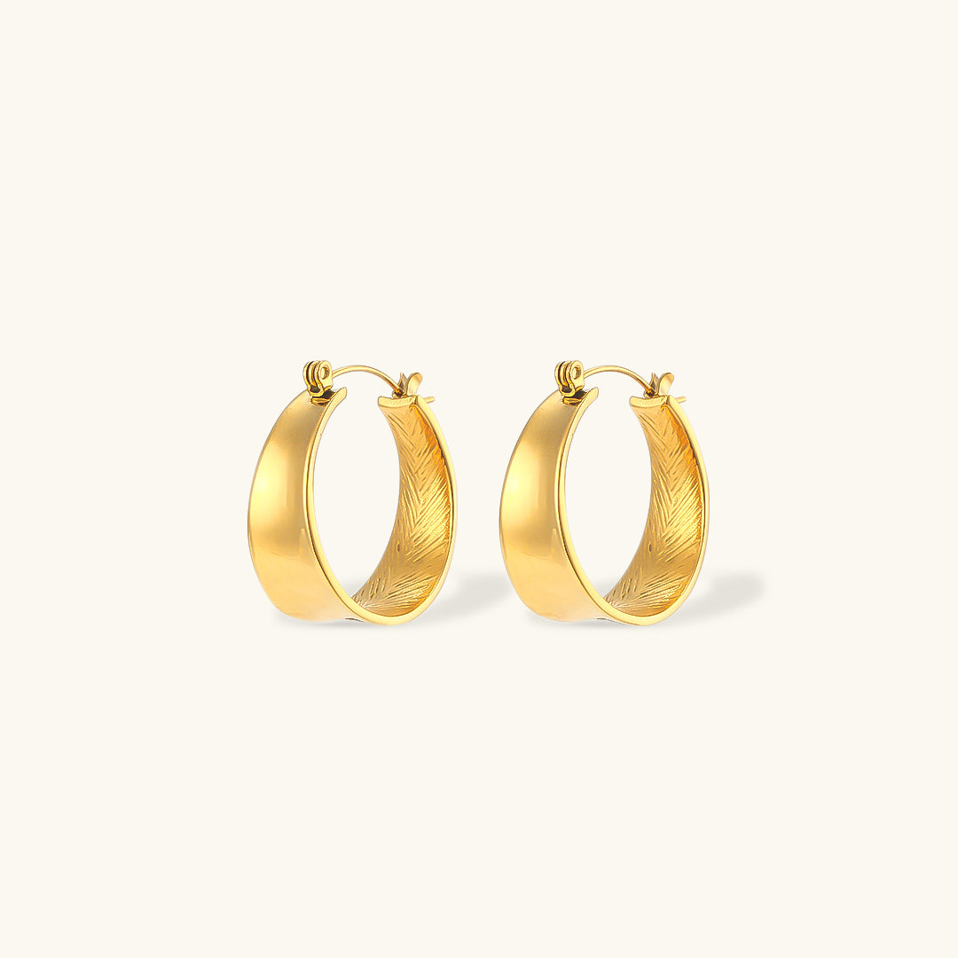Lyla Minimalist Gold Hoops
