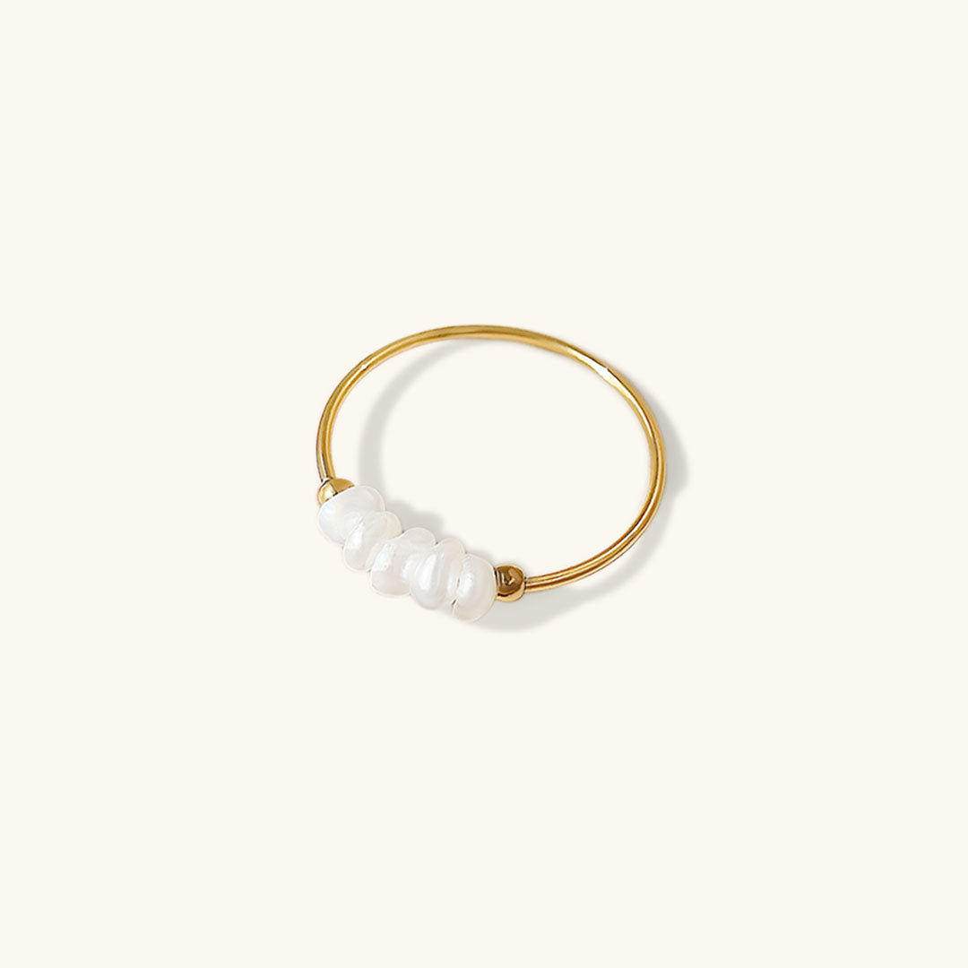 Luxe Pearl Gold Band
