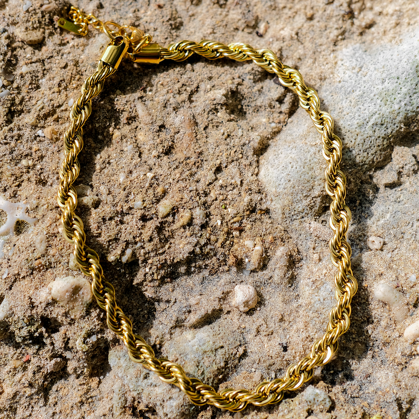 Mila Twisting Gold Chain Necklace
