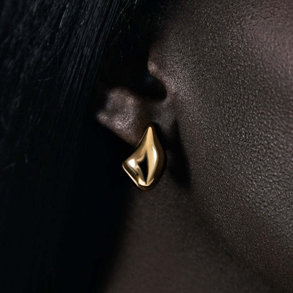 Amelie Gold Teardrop Huggies