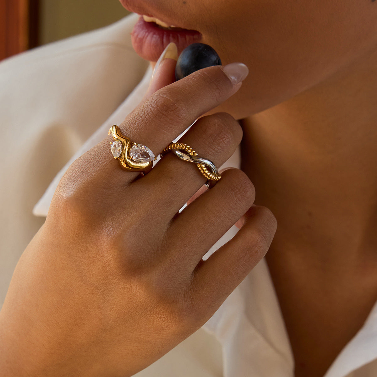 Soletta Radiant Teardrop Ring