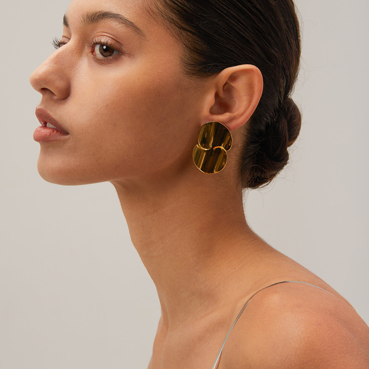 Intertwined Discs Earrings