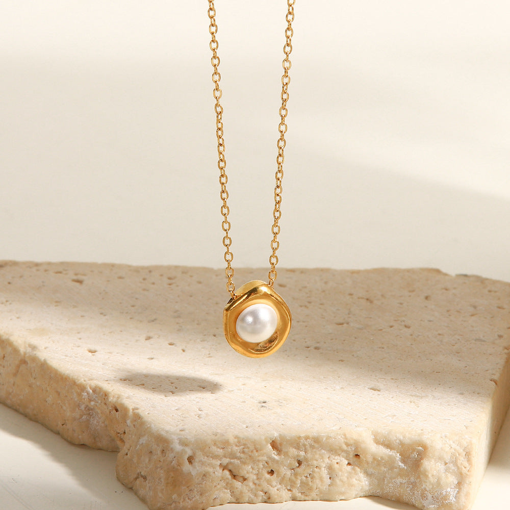 Gold Pearl Elegance Necklace