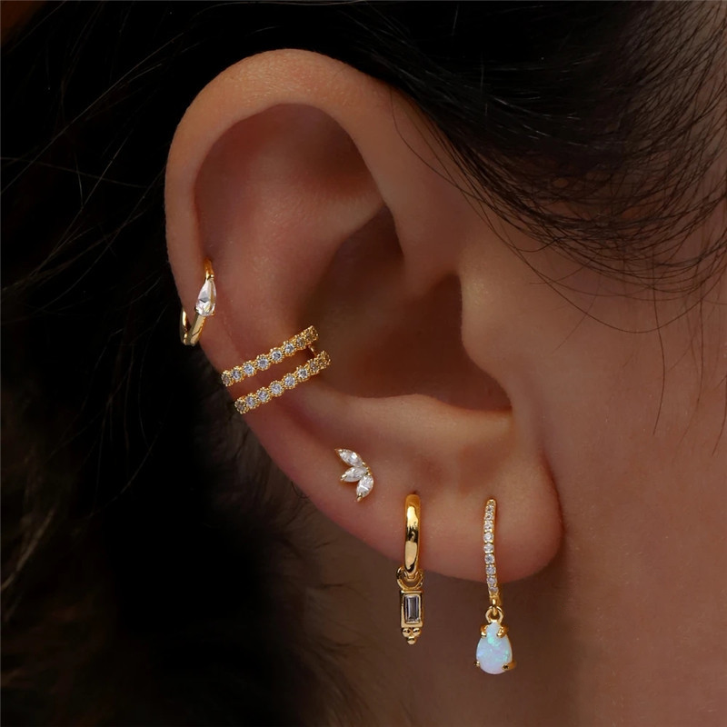 Petal Diamond Stud Earring