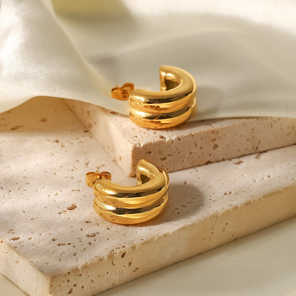 Elegant Gold Hoop Earrings