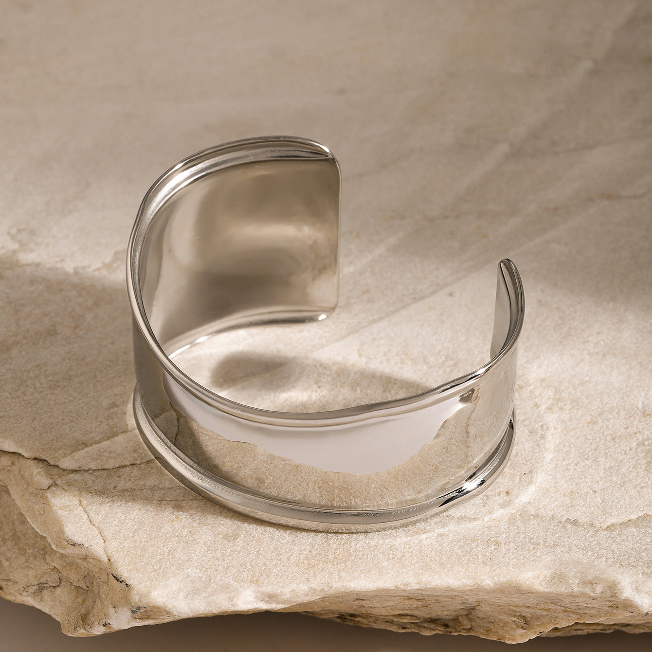 Ethereal Gold Bangle