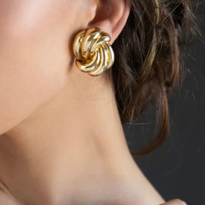 Ethereal Gold Hoop Earrings