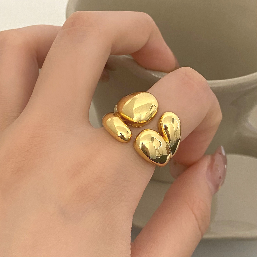Twisted Elegance Gold Ring