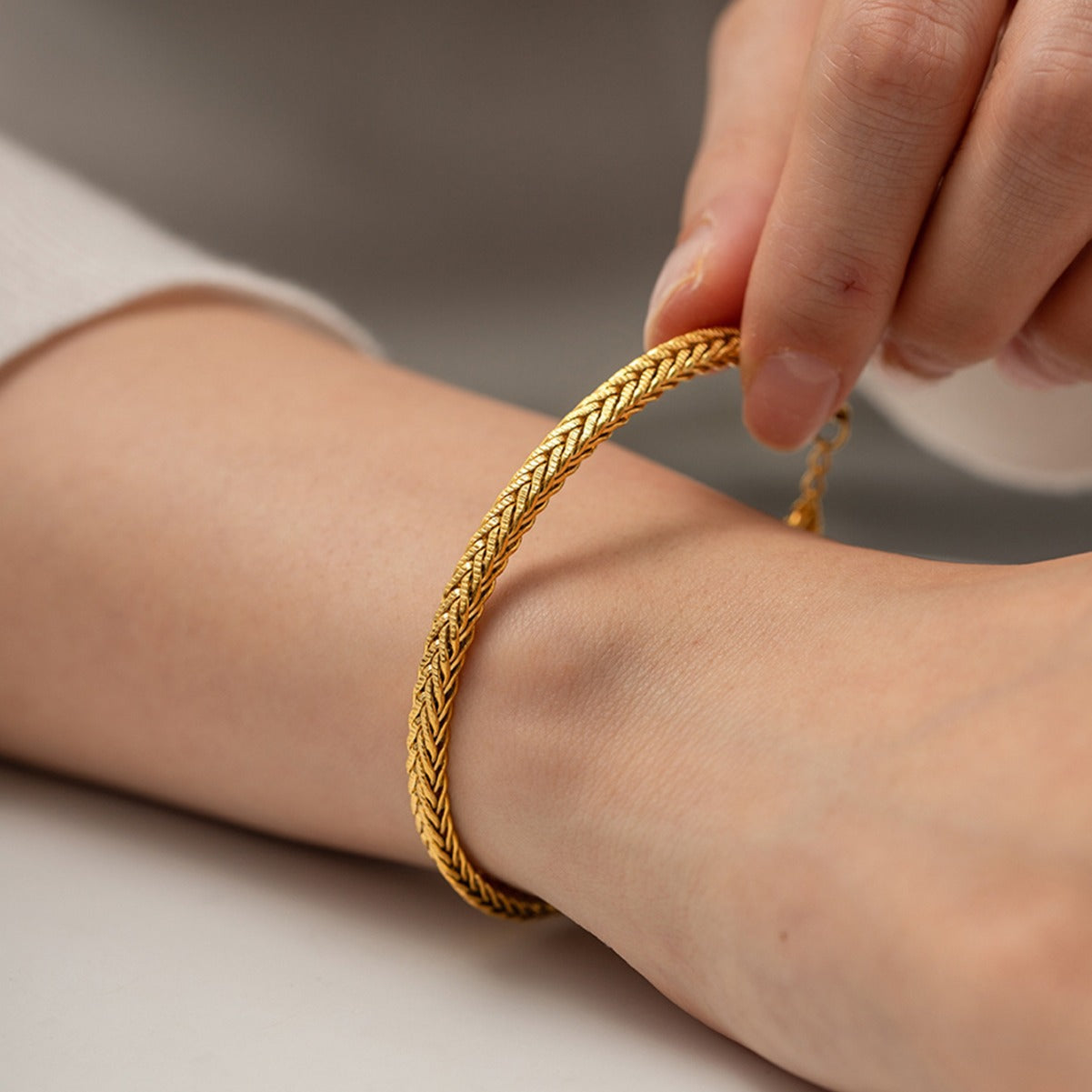 Elegant Gold Snake Chain Bracelet