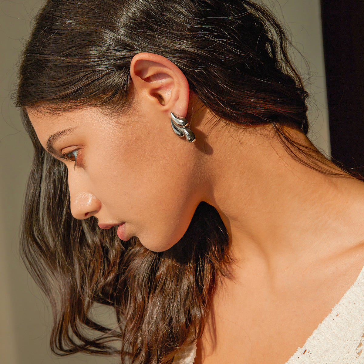 Lulu Waterdrop Gold Earrings