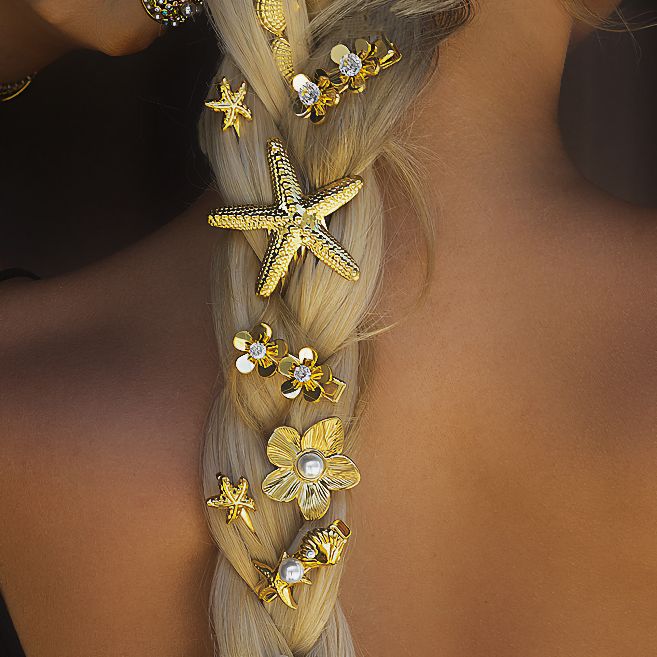 Golden Bloom Hair Clip