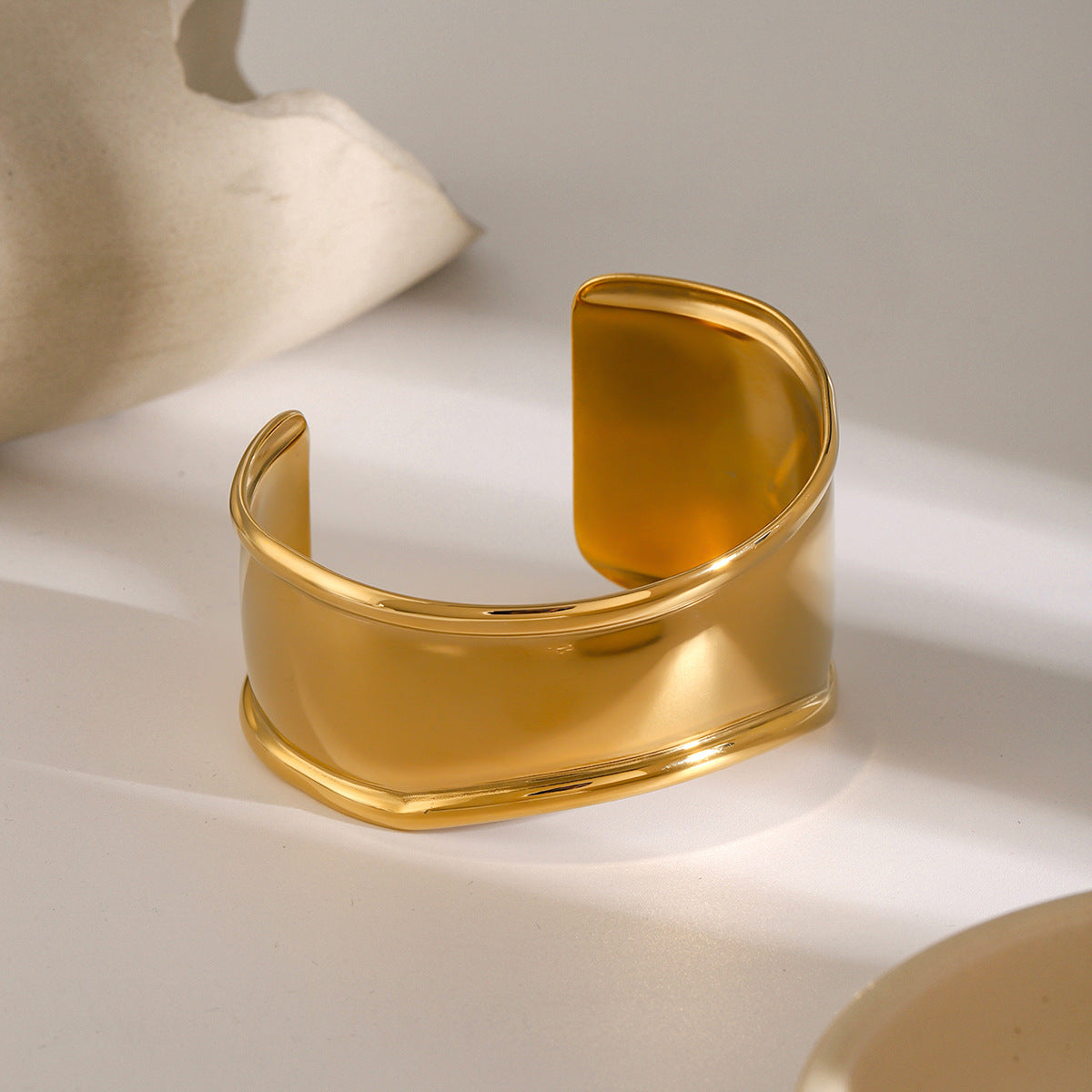 Ethereal Gold Bangle