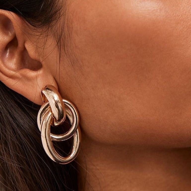 Amarelda Dangle Gold Earrings