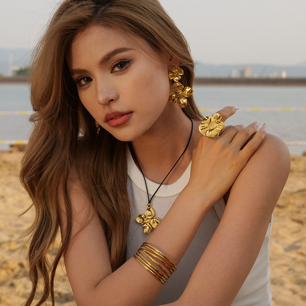 Blooming Petal Gold Ring