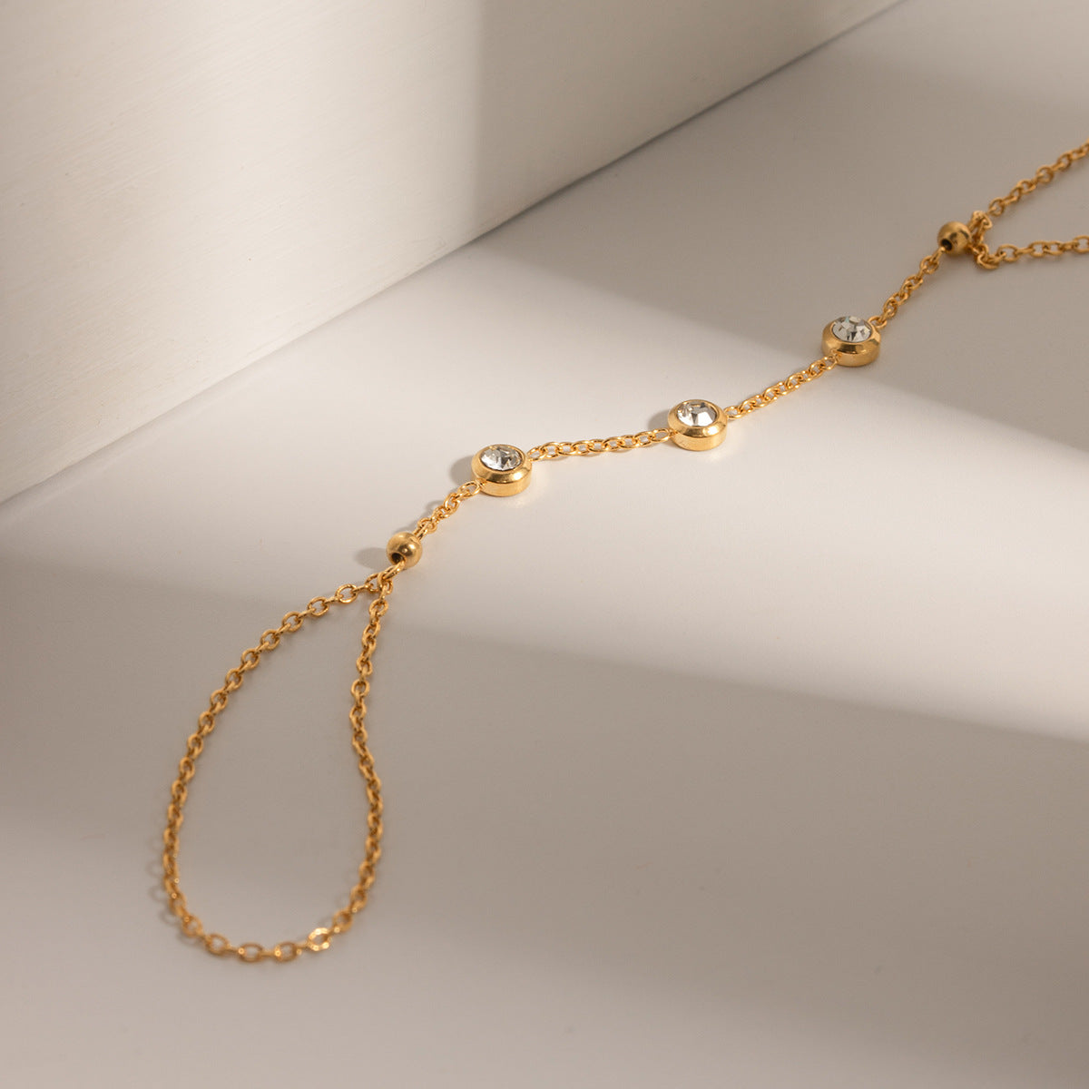 Radiant Leona Hand Chain