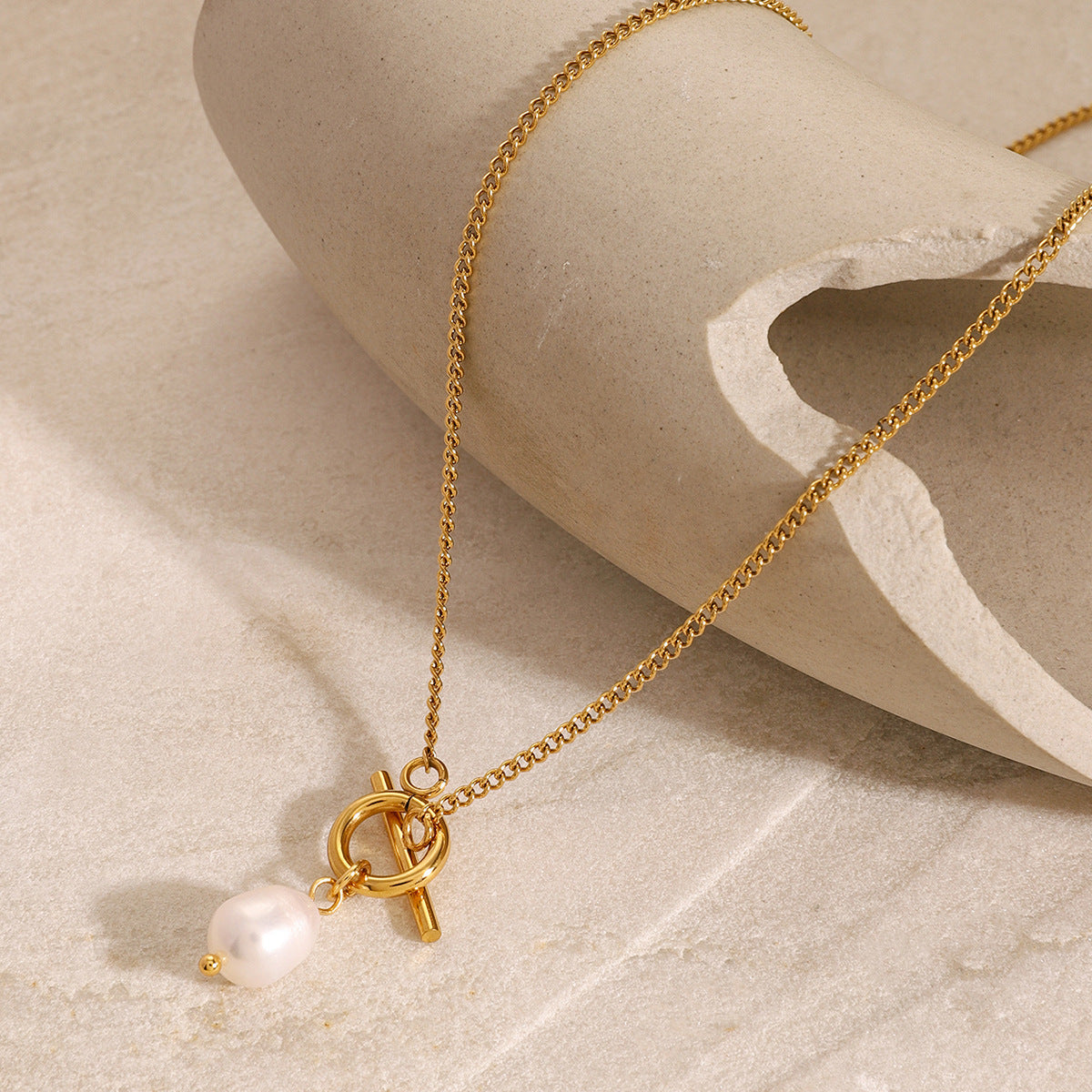 Chic Pearl Toggle Necklace