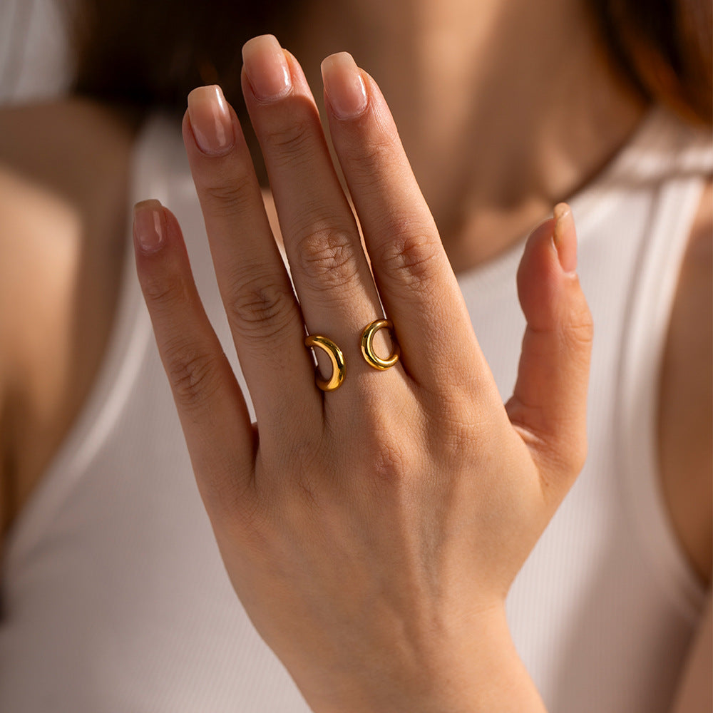 Twisted Elegance Gold Band
