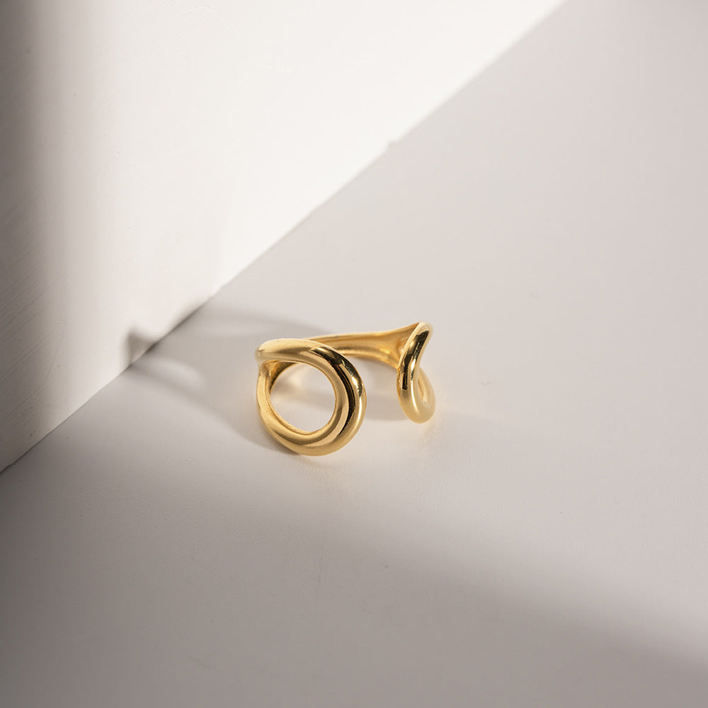 Twisted Elegance Gold Band