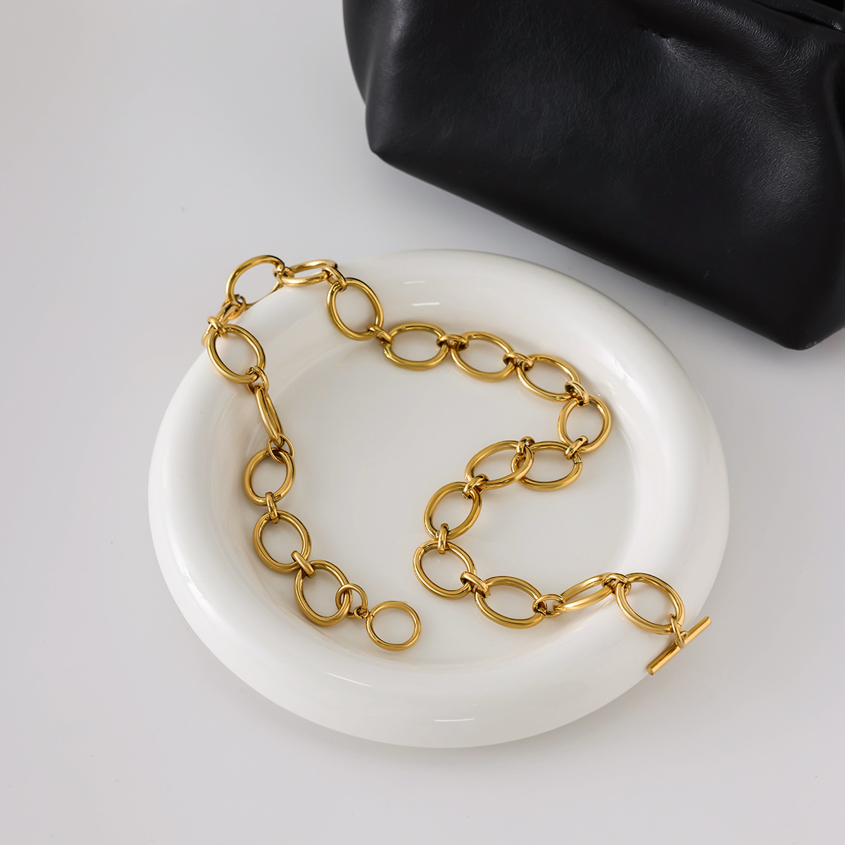 Cielle Bold Gold Chain Necklace