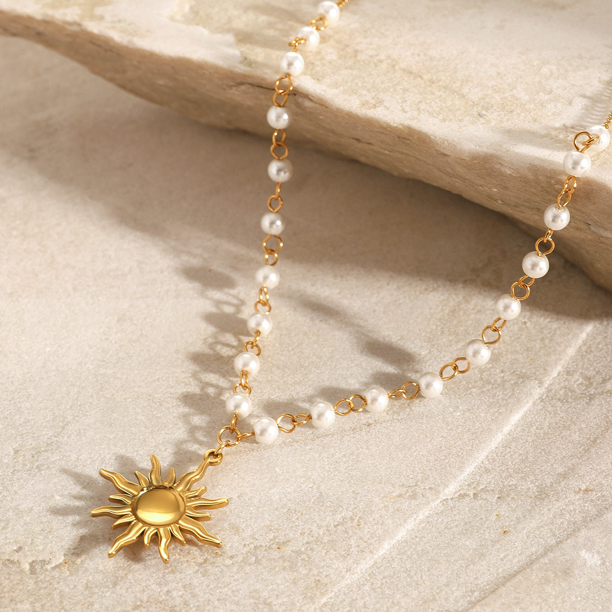 Solar Radiance Pearl Choker