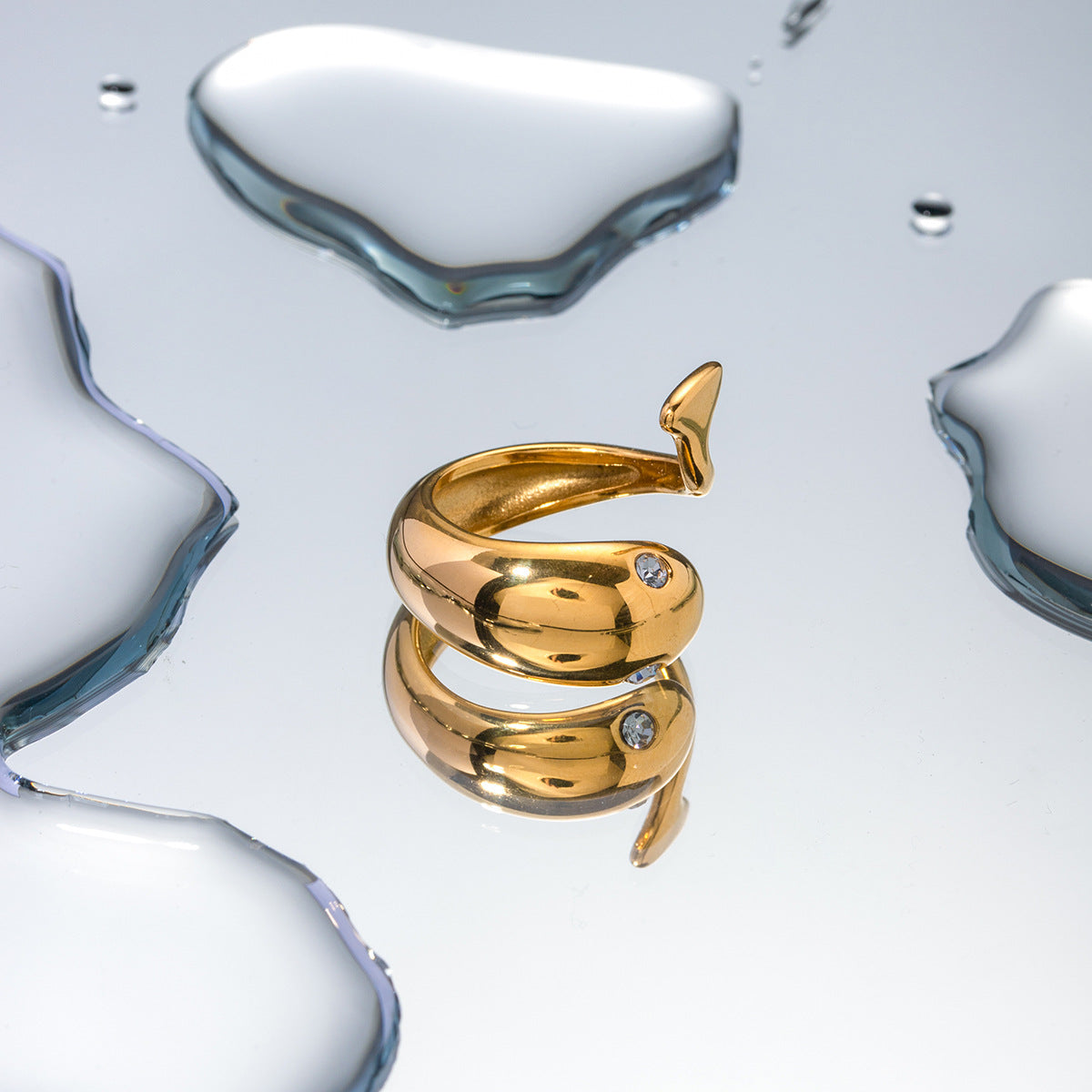 Serpentine Aura Gold Ring