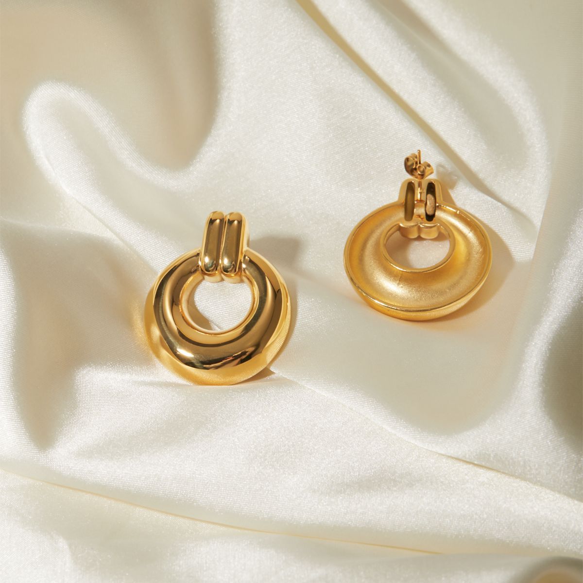Nora Knot Earrings