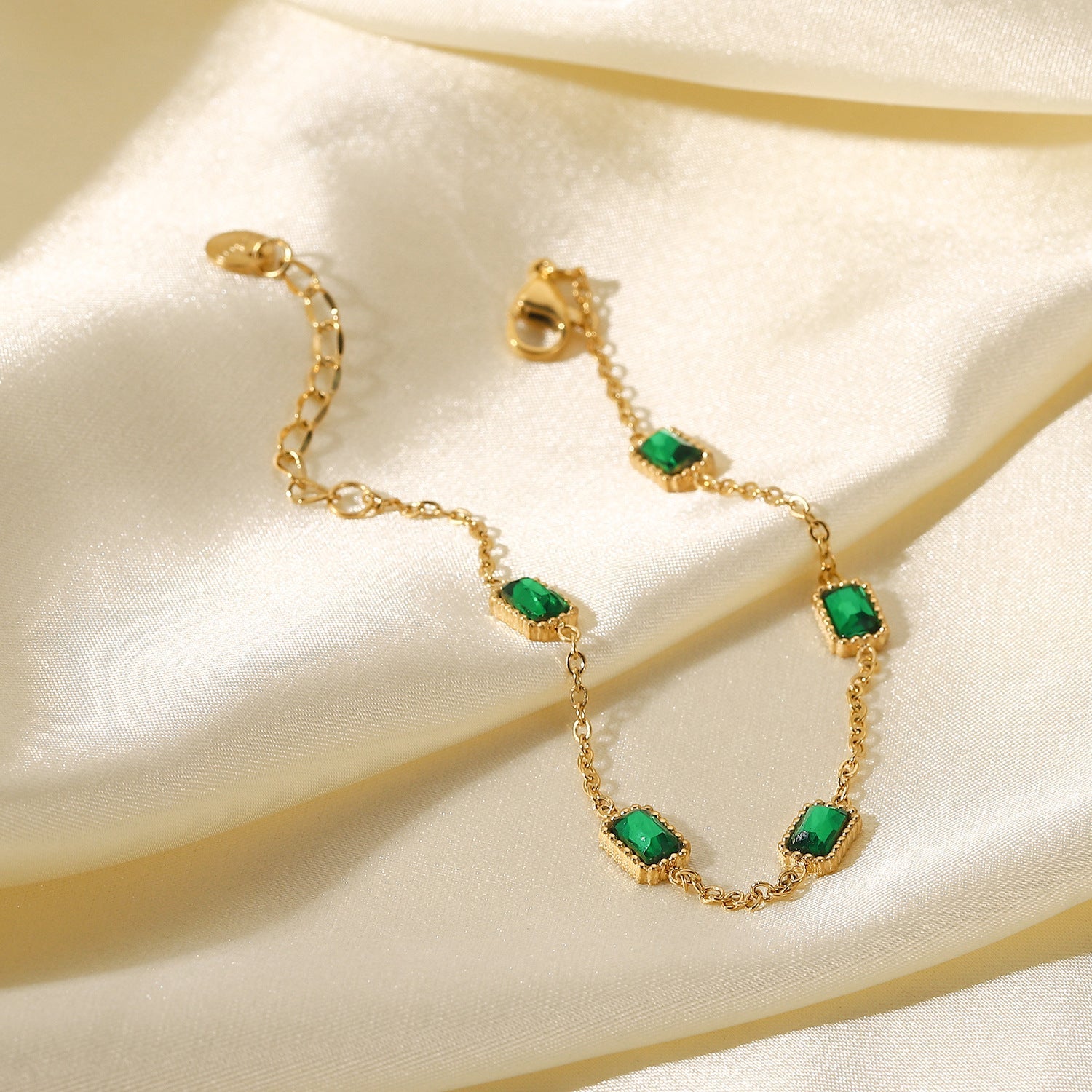 Emerald Radiance Bracelet