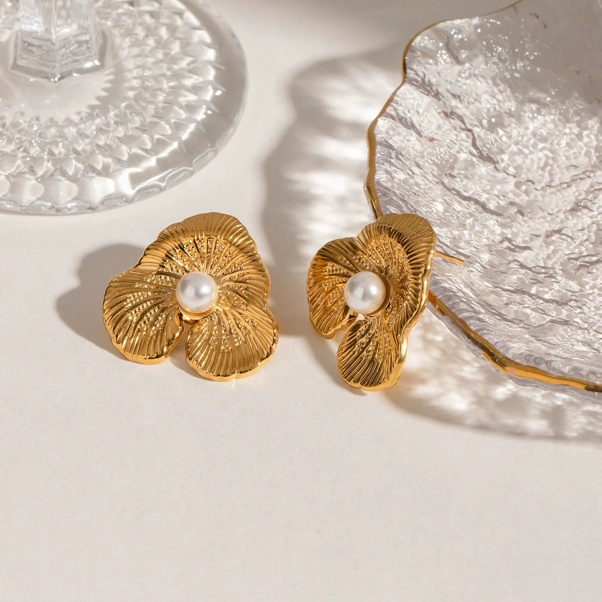 Klara Ocean Pearl Earrings