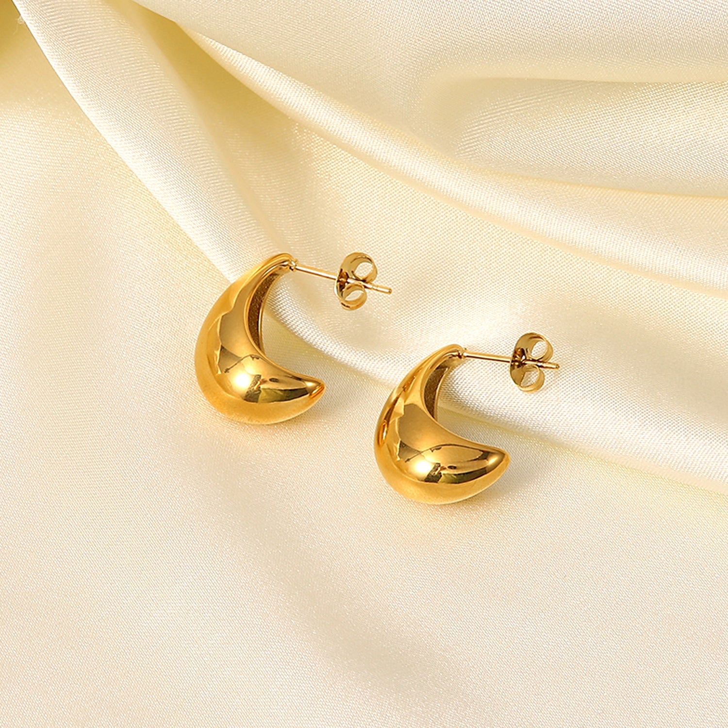 Aura Gold Studs