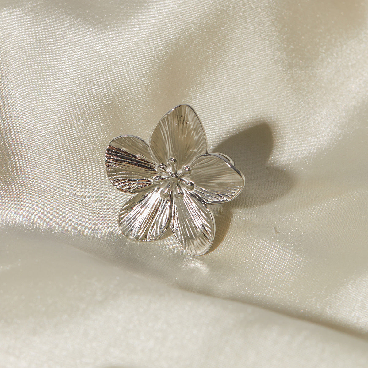 Alina Bloom Ring