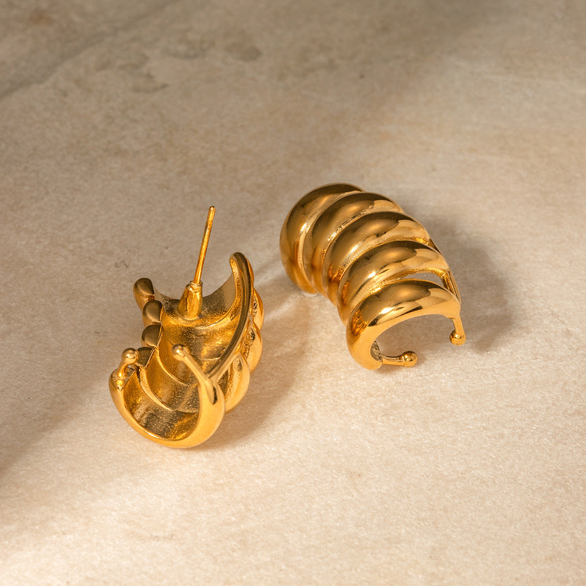 Aura Gold Huggies